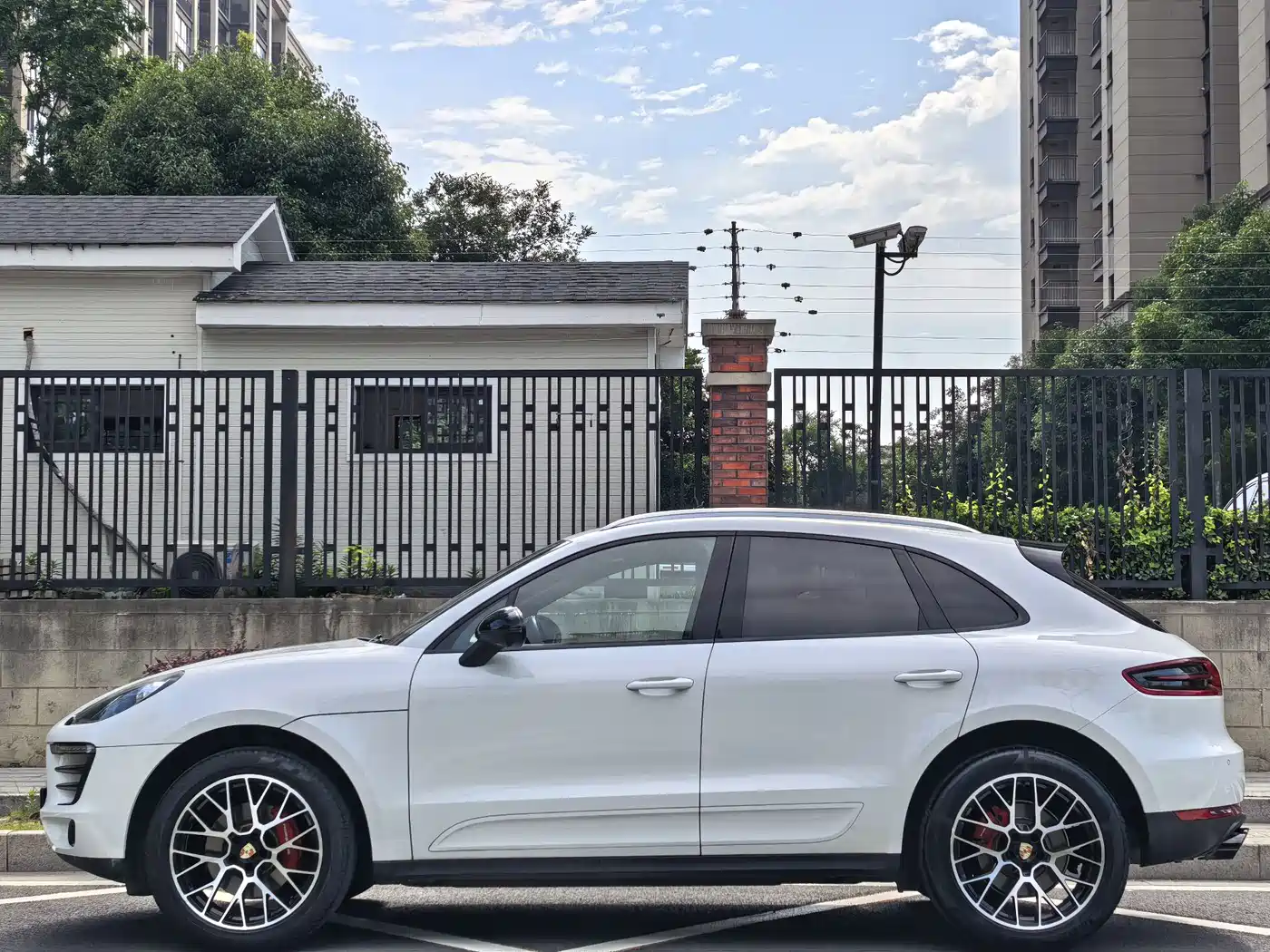Porsche Macan 2017 Macan 2.0T фото 3