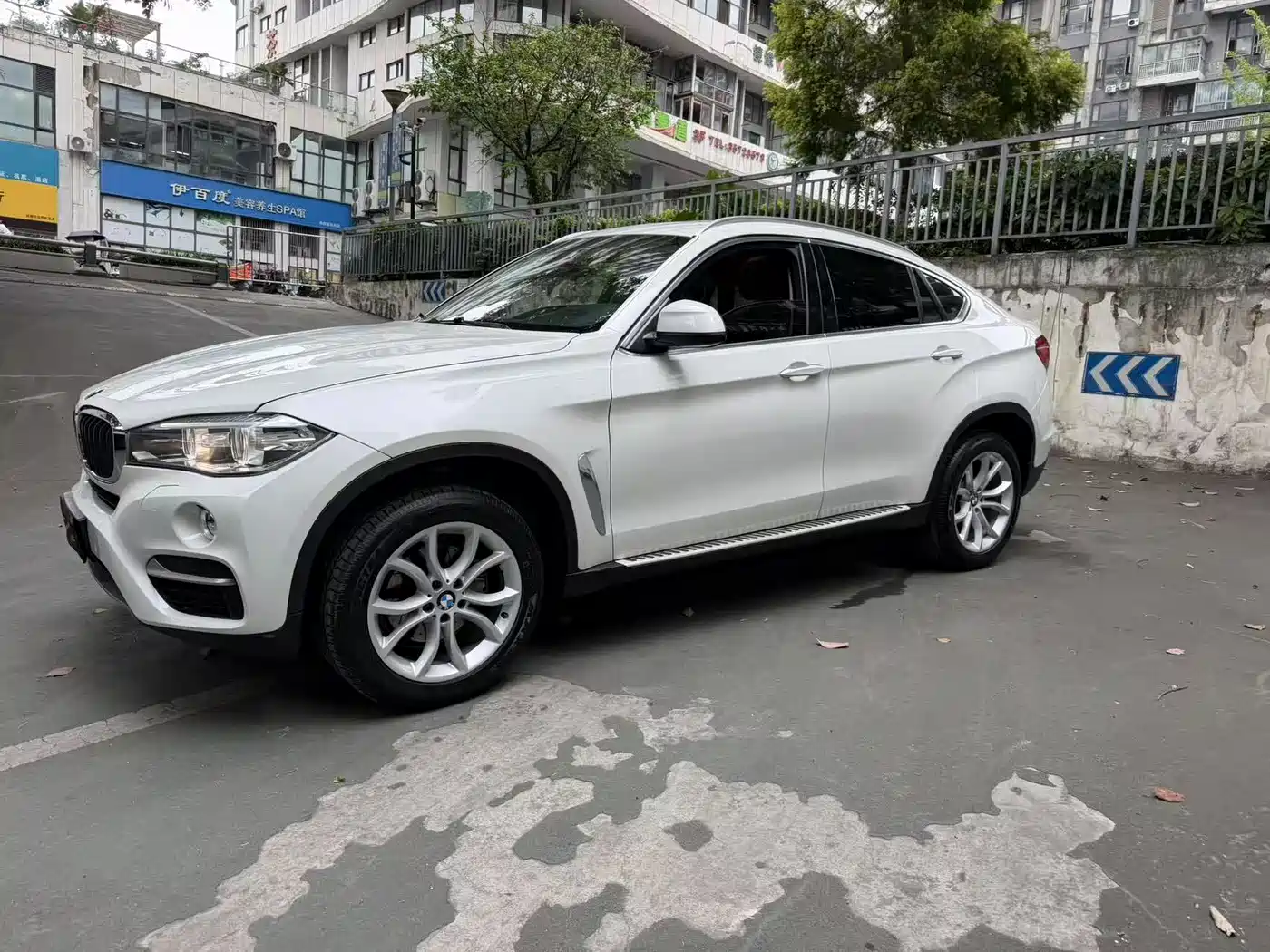 BMW X6 2015 xDrive28i фото 5