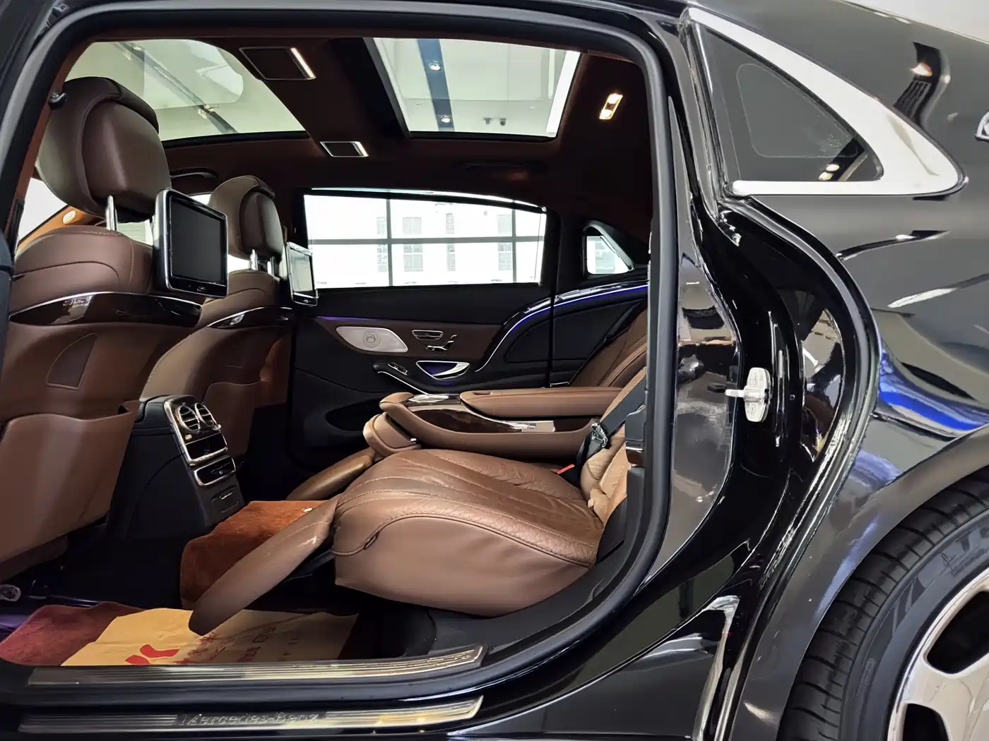 Mercedes-Benz Maybach S-Class 2015 S 400 4MATIC фото 10
