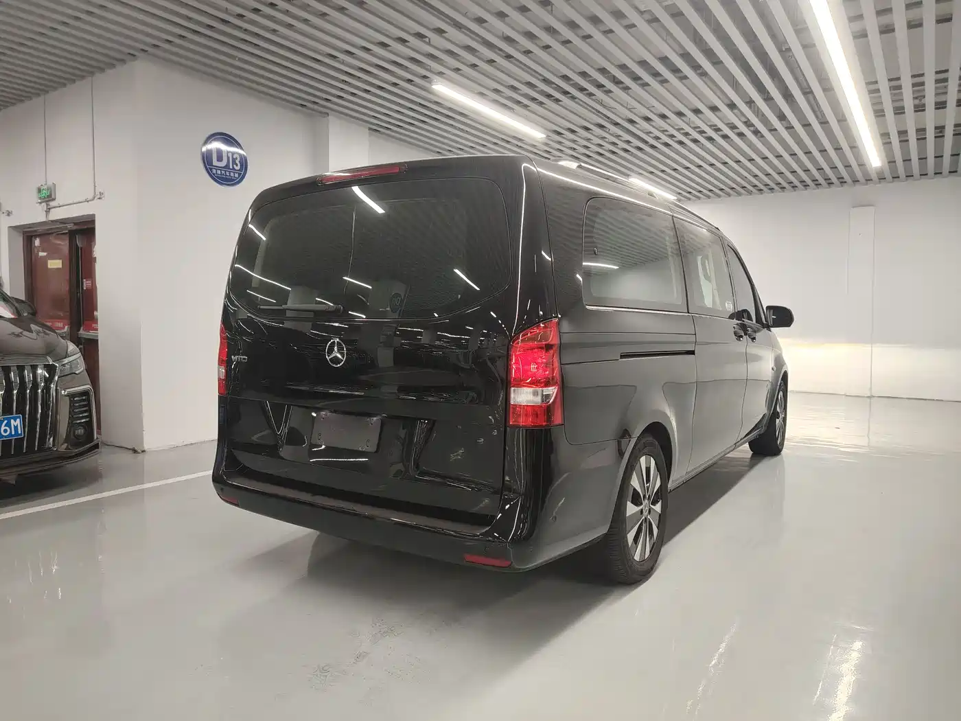 MERCEDES-BENZ VITO