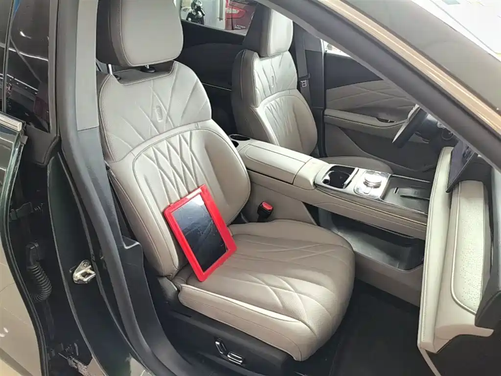 Geely Galaxy Galaxy Xingyao 8 2025 130km EM-P Starship Edition фото 24