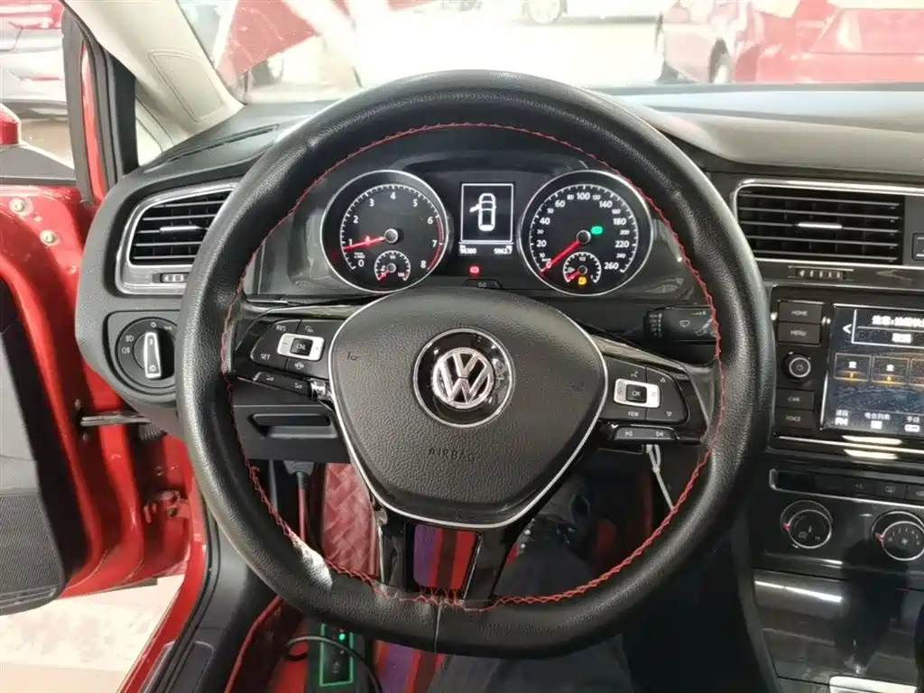 Volkswagen Golf 2019 1.6L Auto Comfort (China V) фото 11