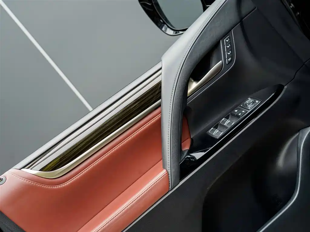 Lexus LX 2019 570 Prestige Luxury Edition фото 7
