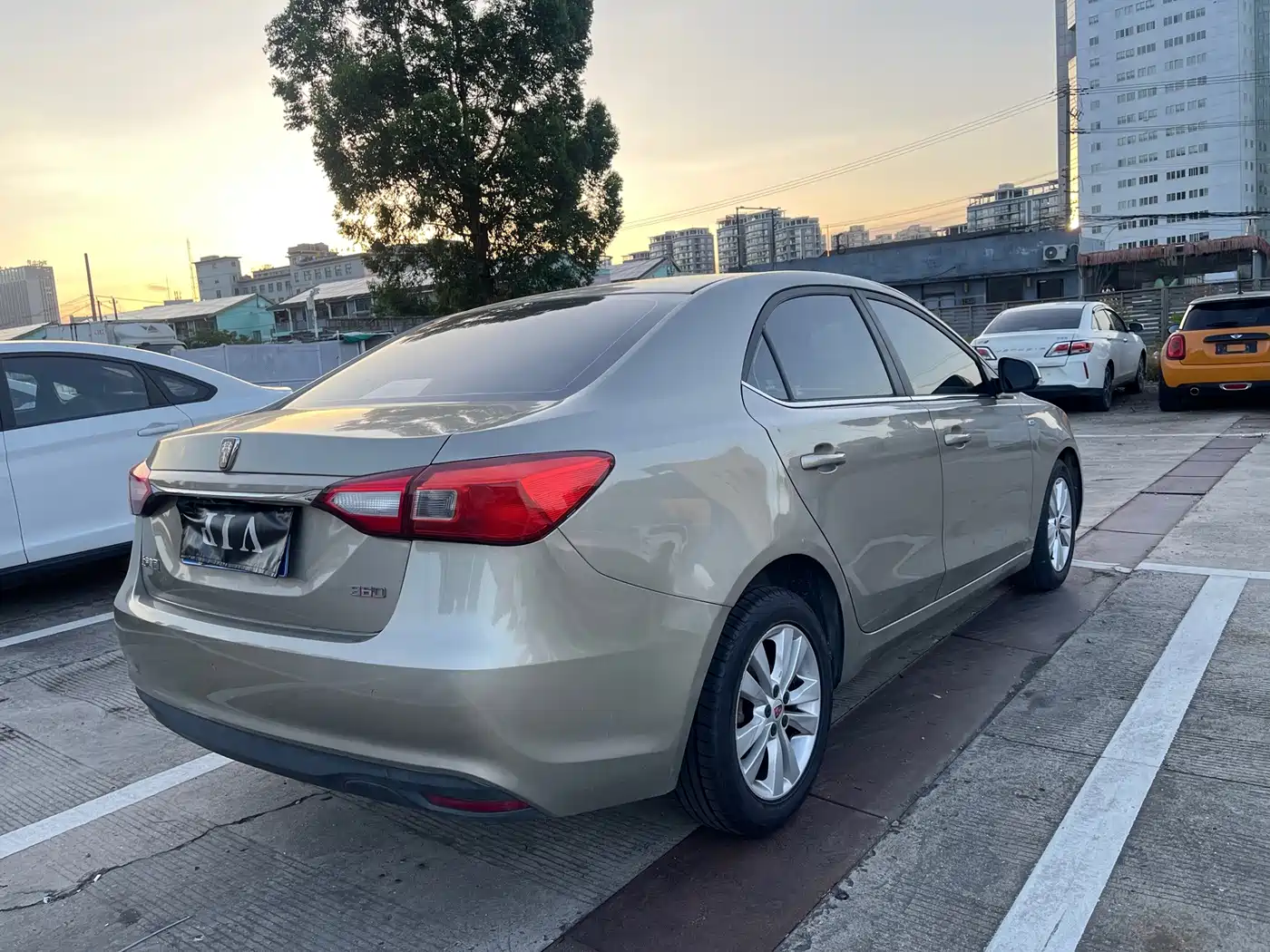 Roewe 360 2017 2015 1.5L Automatic Luxury