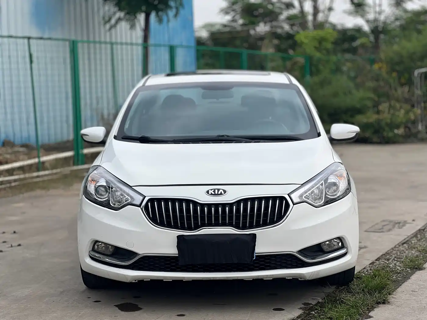 Kia K3 2015 1.6L Automatic GLS фото 2