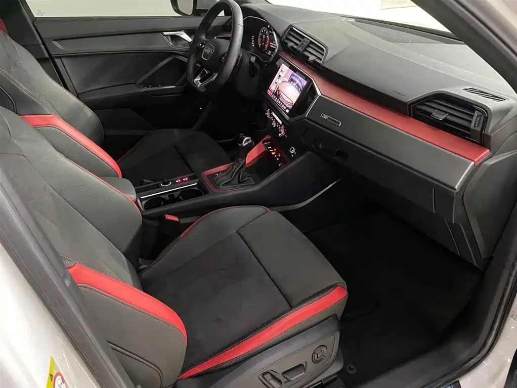 Audi Q3 2022 35 TFSI Fashion Dynamic фото 12