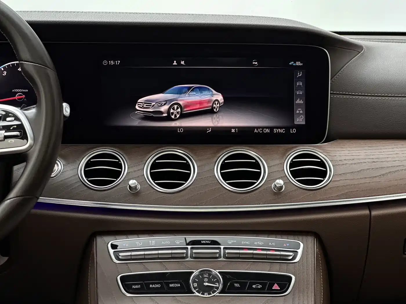 Mercedes-Benz E-Class 2020 E 300 L Luxury Model фото 10