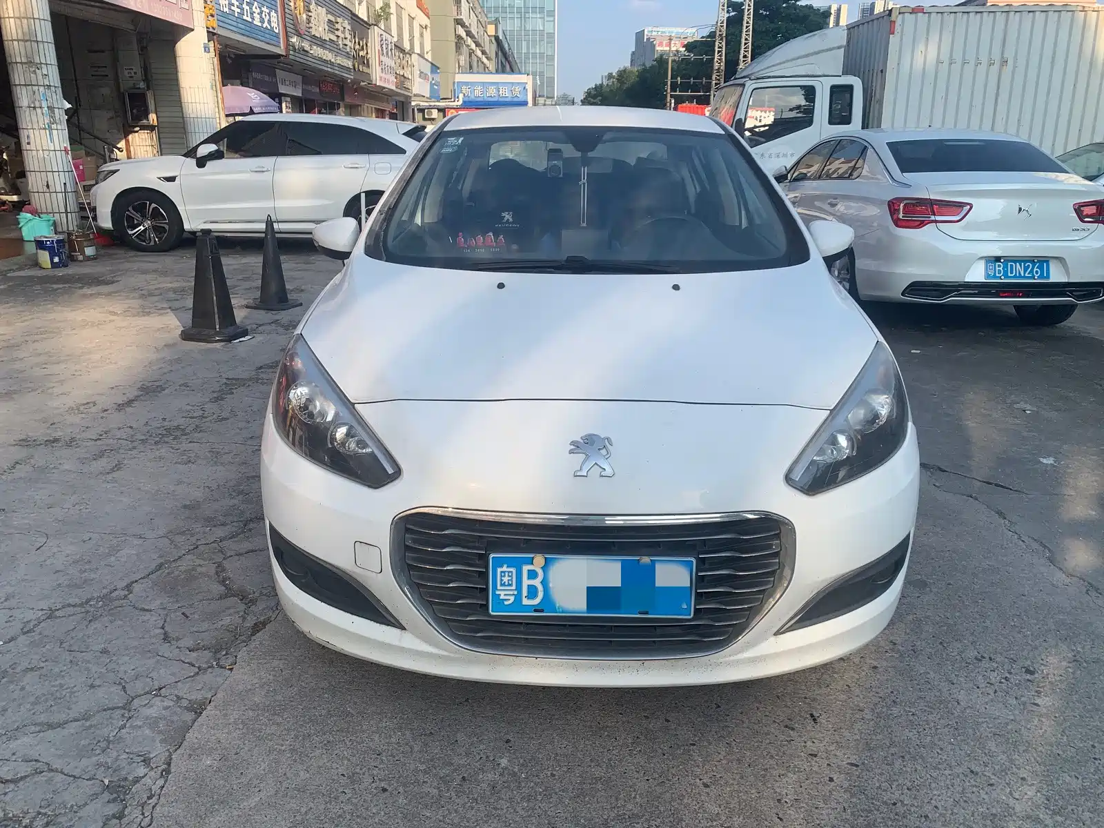 صورة 2 - Peugeot 308