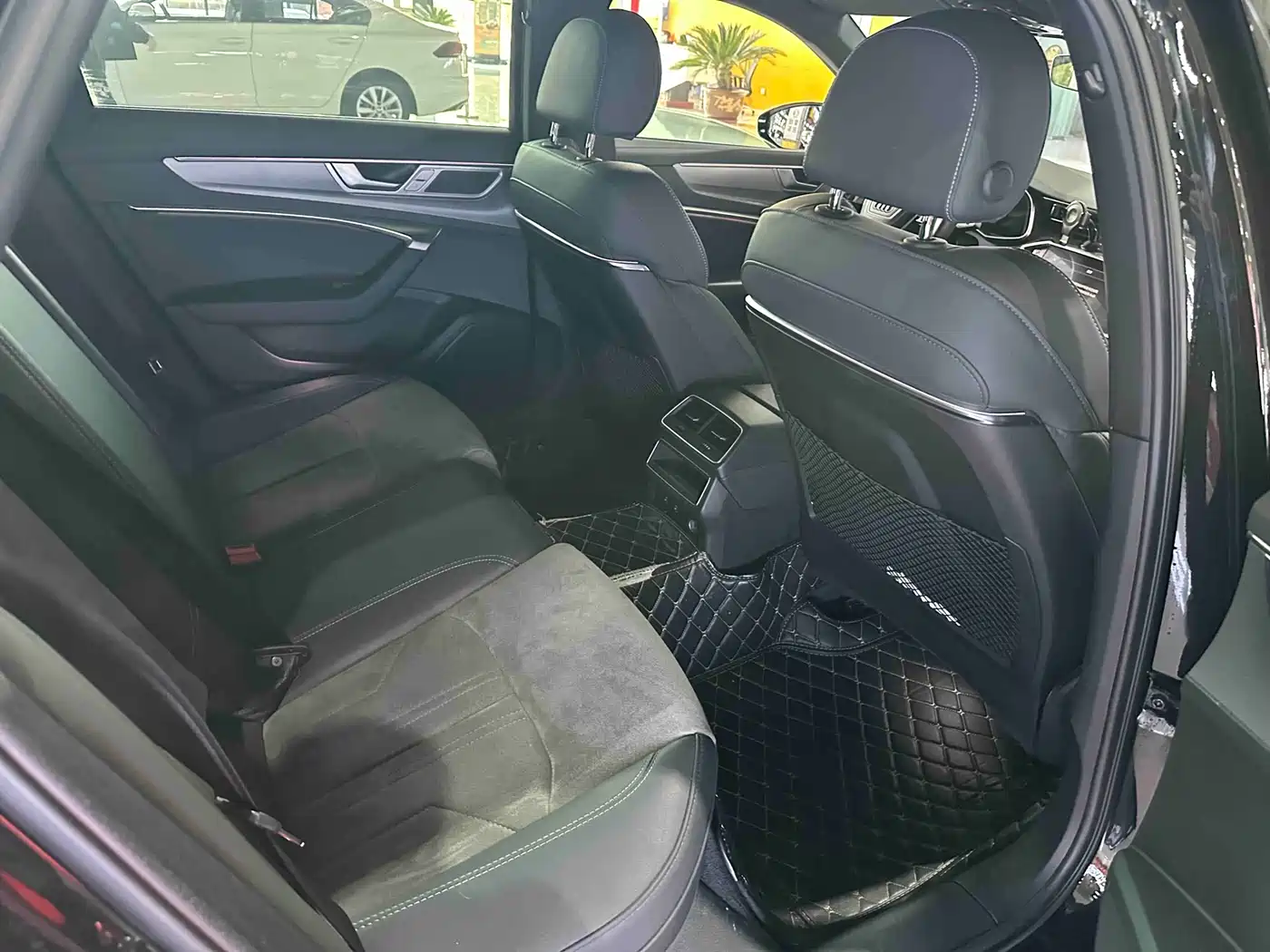 Audi A6L 2023 40 TFSI Luxury Dynamic фото 12