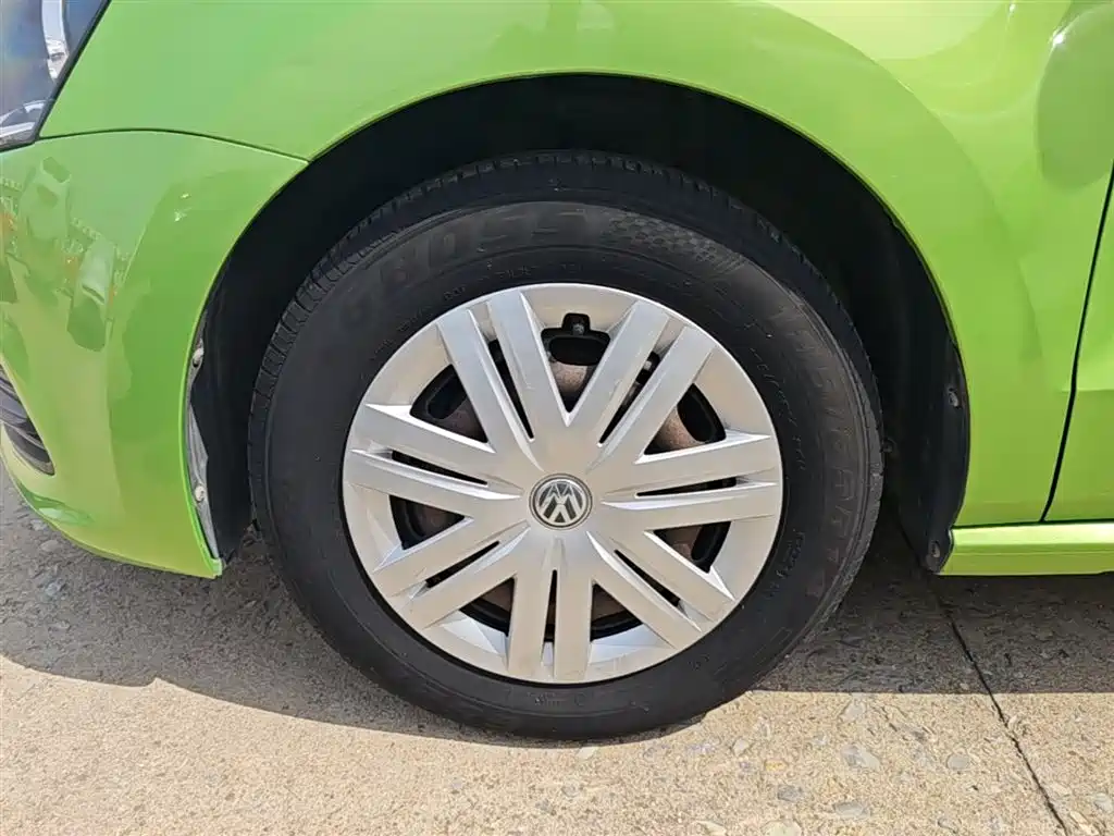 Volkswagen Polo 2016 1.4L Automatic Trend фото 23