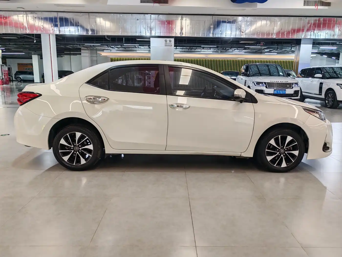 Toyota Levin 2018 185T CVT Premium Edition China V фото 7