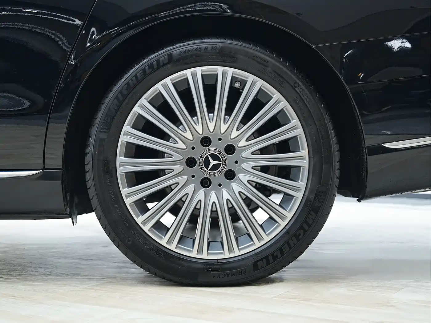 Mercedes-Benz E-Class 2020 E 300 L Luxury Model фото 22