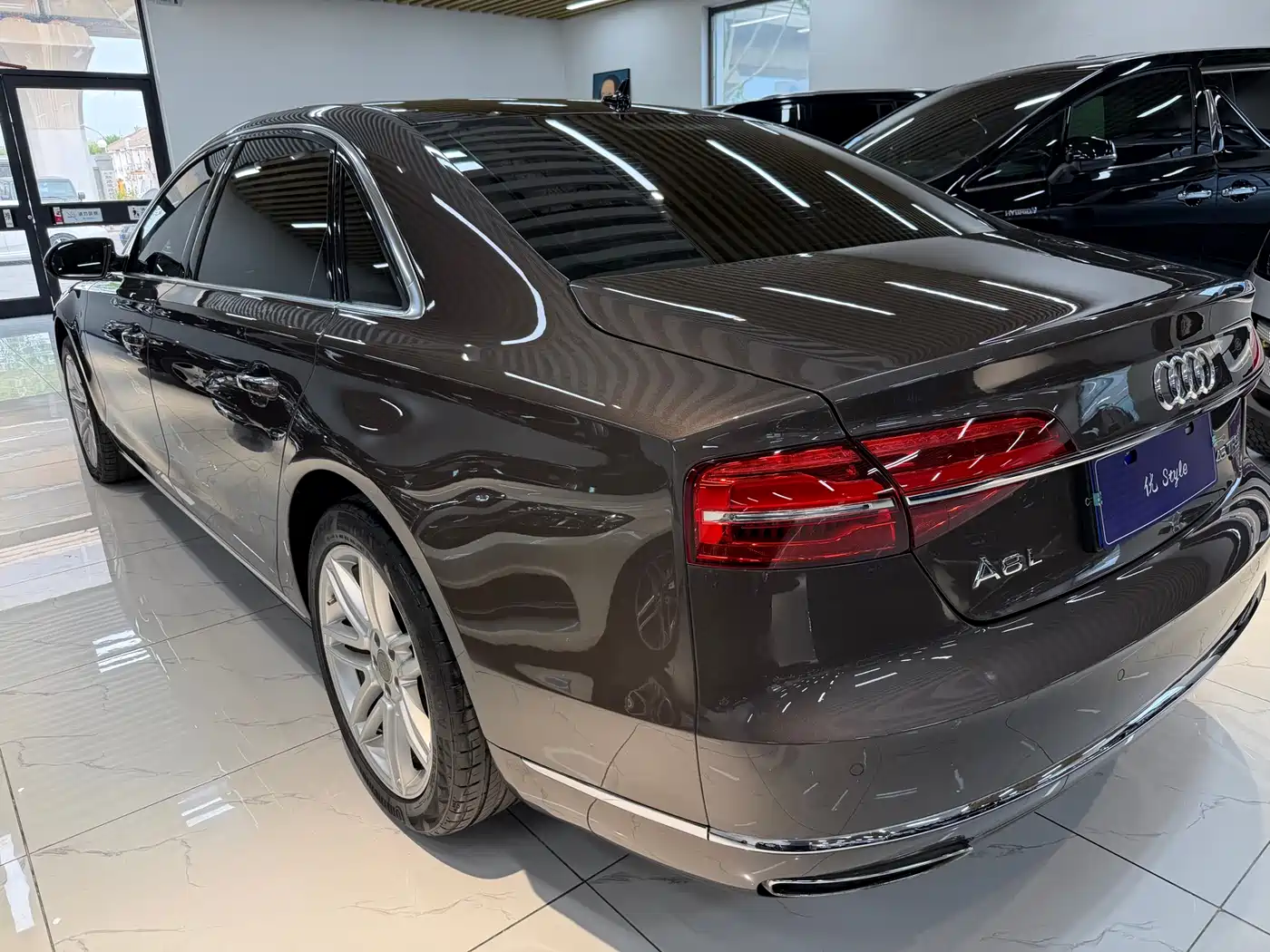 Audi A8 2016 A8L 45 TFSI quattro Comfort фото 4