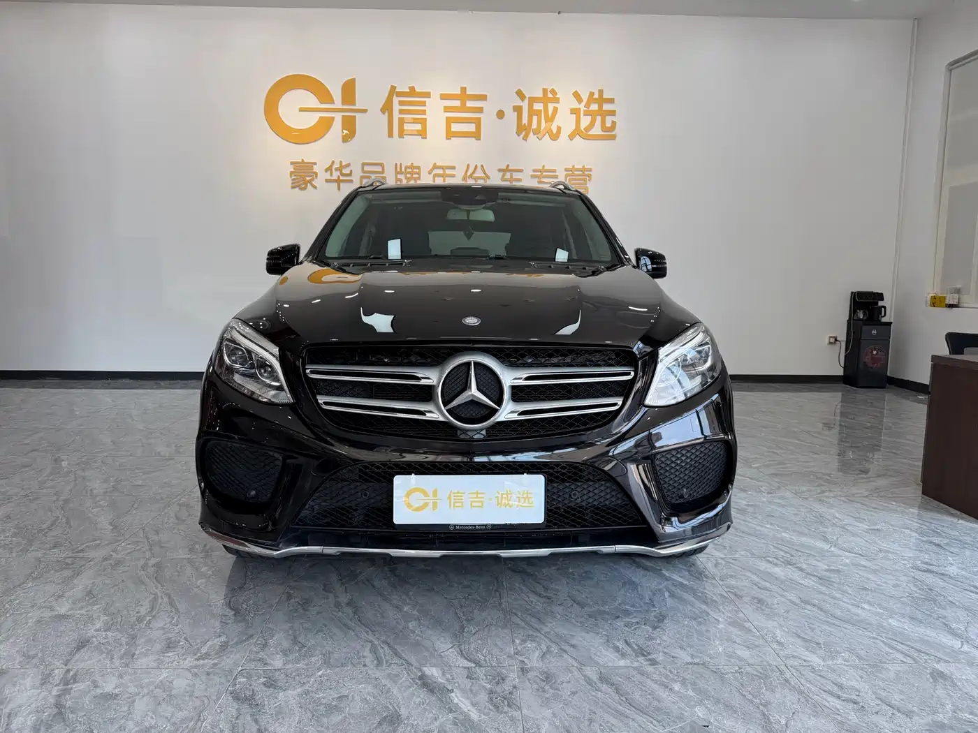 Mercedes-Benz GLE 2016 GLE 320 4MATIC Luxury фото 3