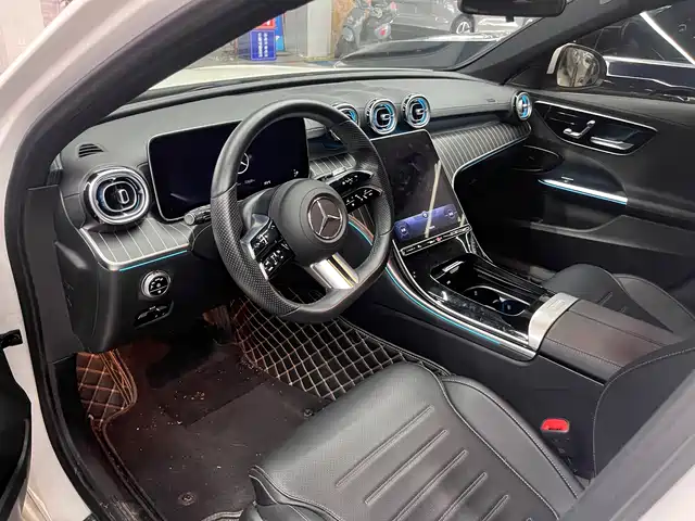 Mercedes-Benz C-Class 2022 Facelift C 260 L Sport — фото 3
