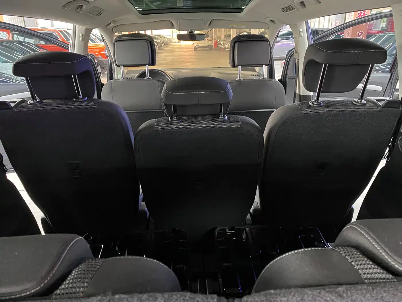Volkswagen Sharan 2016 280TSI Enjoyment 7-Seater фото 14
