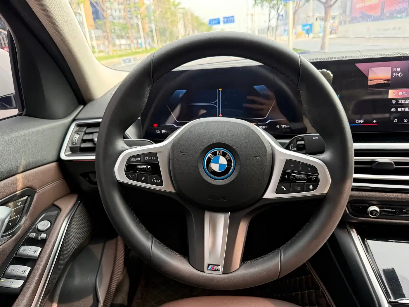 BMW i3 2024 eDrive 35 L фото 11