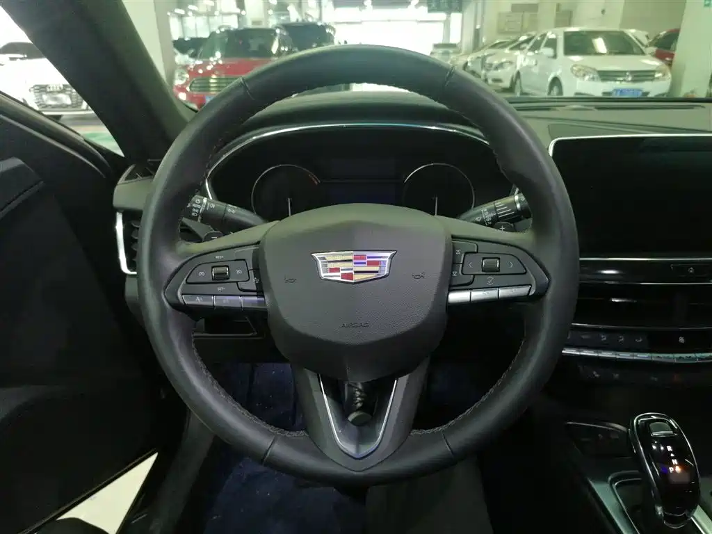 Cadillac CT5 2022 28T Luxury (Standard) фото 4