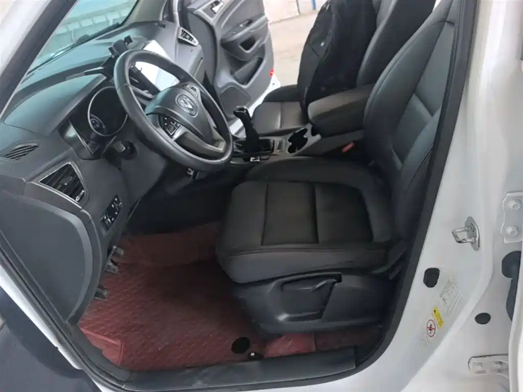 Photo 15 - Changan CS75