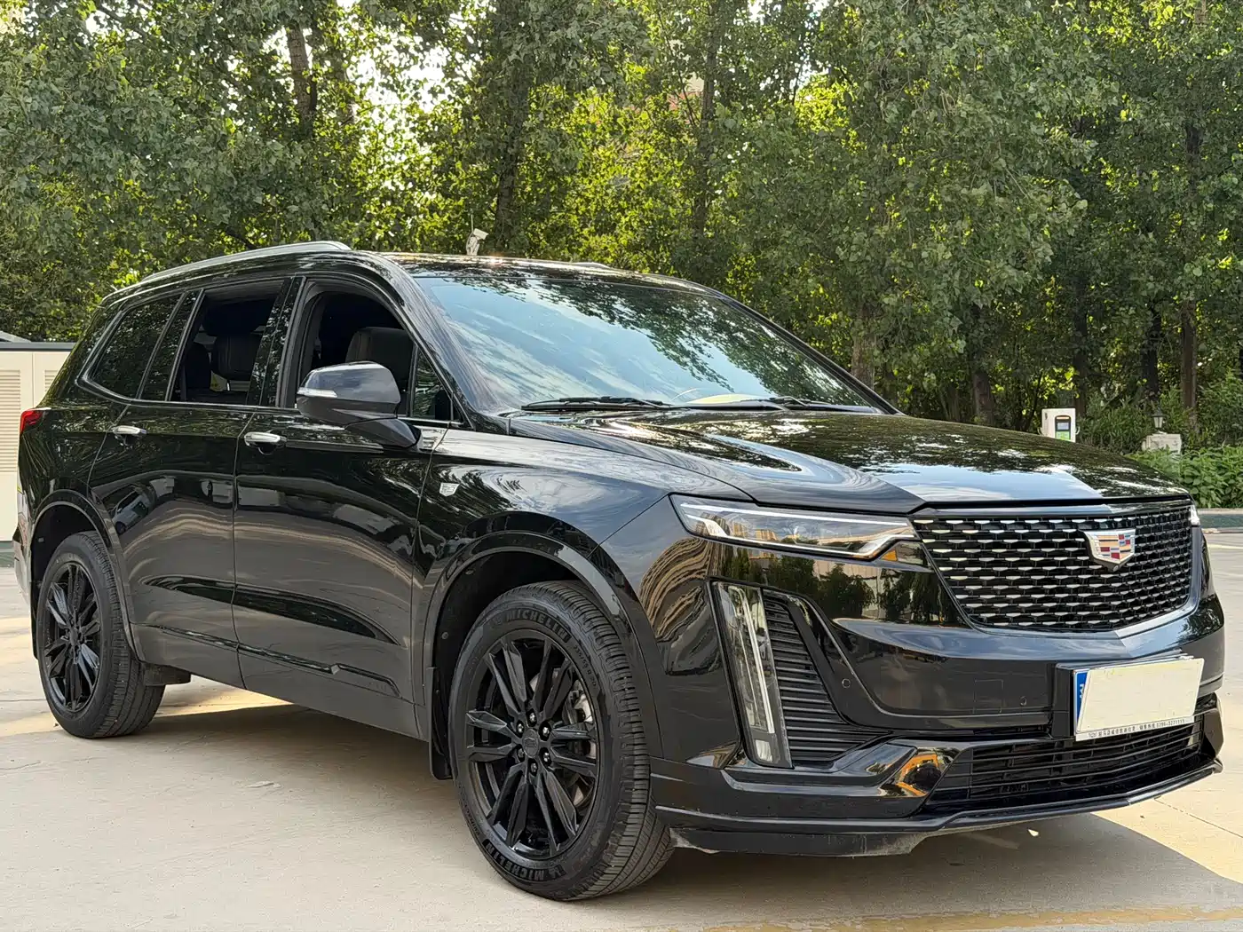 Cadillac XT6 2022 2.0T 6-Seater 4WD Luxury Edition фото 3