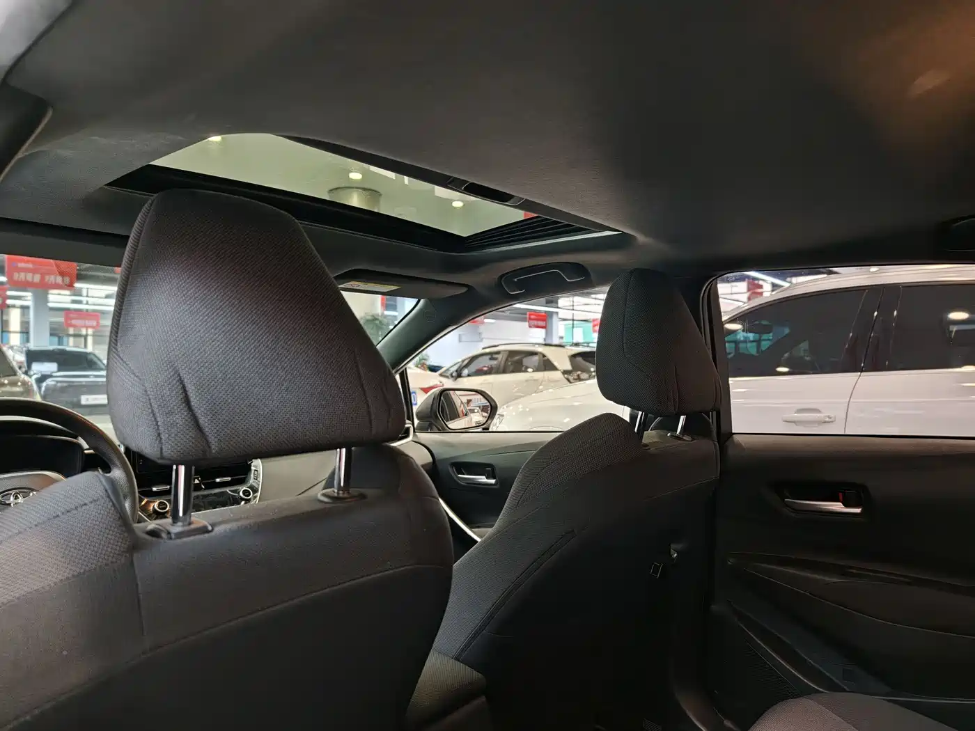Toyota Levin 2021 Dual Engine 1.8H E-CVT Luxury Edition фото 9
