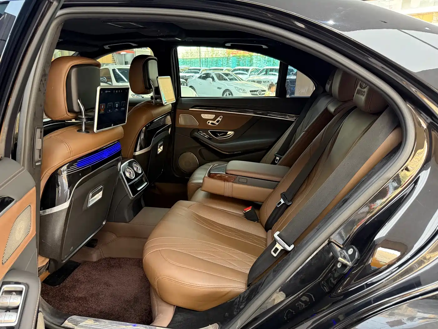 Mercedes-Benz S-Class 2011 S 350 L CGI фото 25