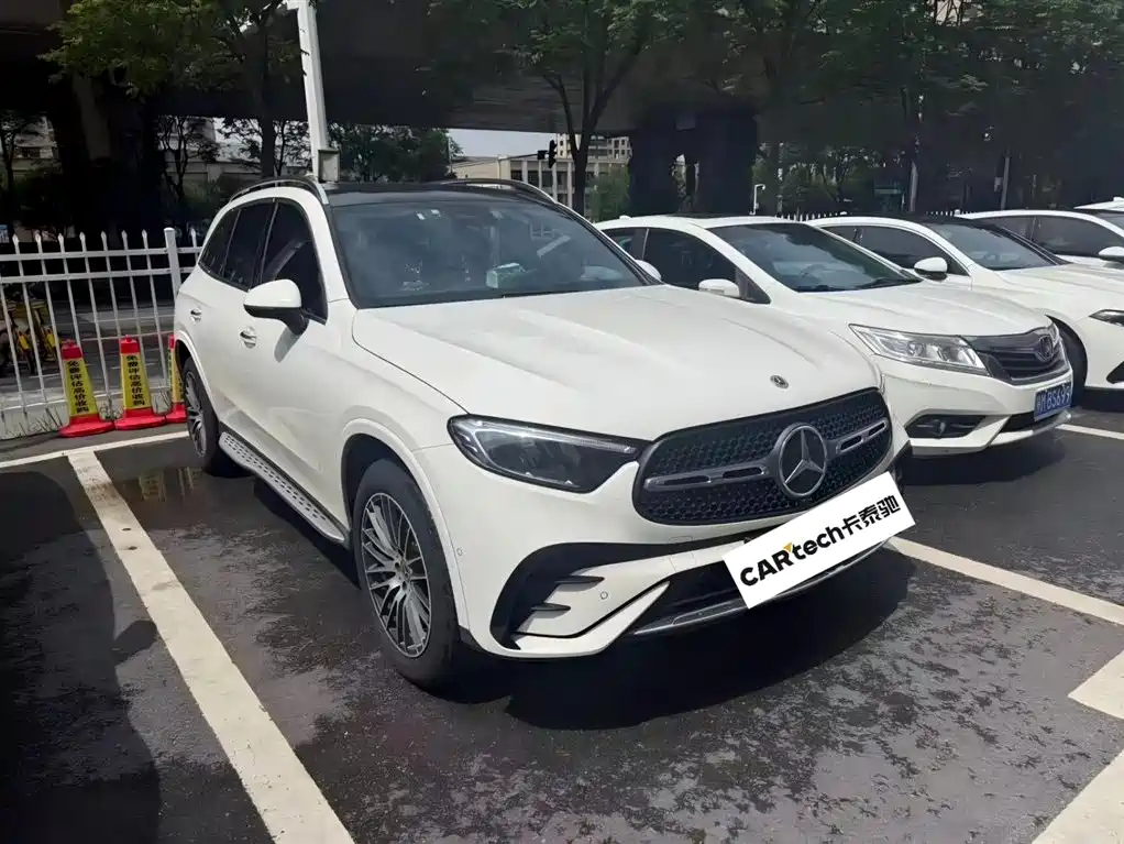 Mercedes-Benz GLC 2023 Facelift GLC 260 L 4MATIC Sport 5-Seater