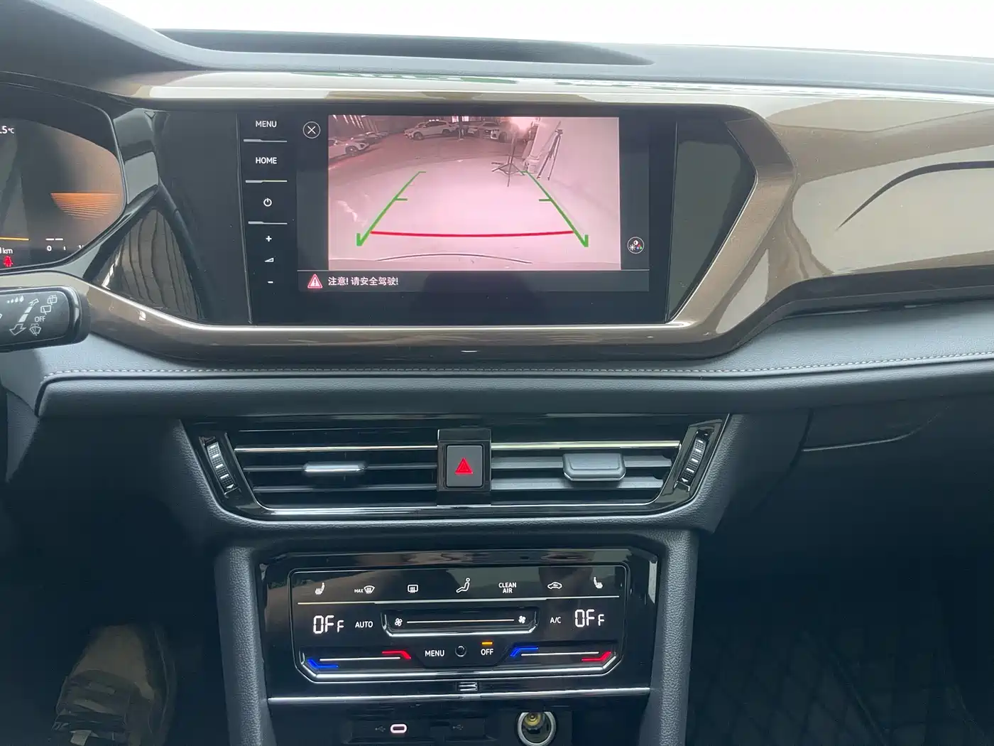 Volkswagen Tharu 2022 280TSI FWD Luxury Edition фото 10