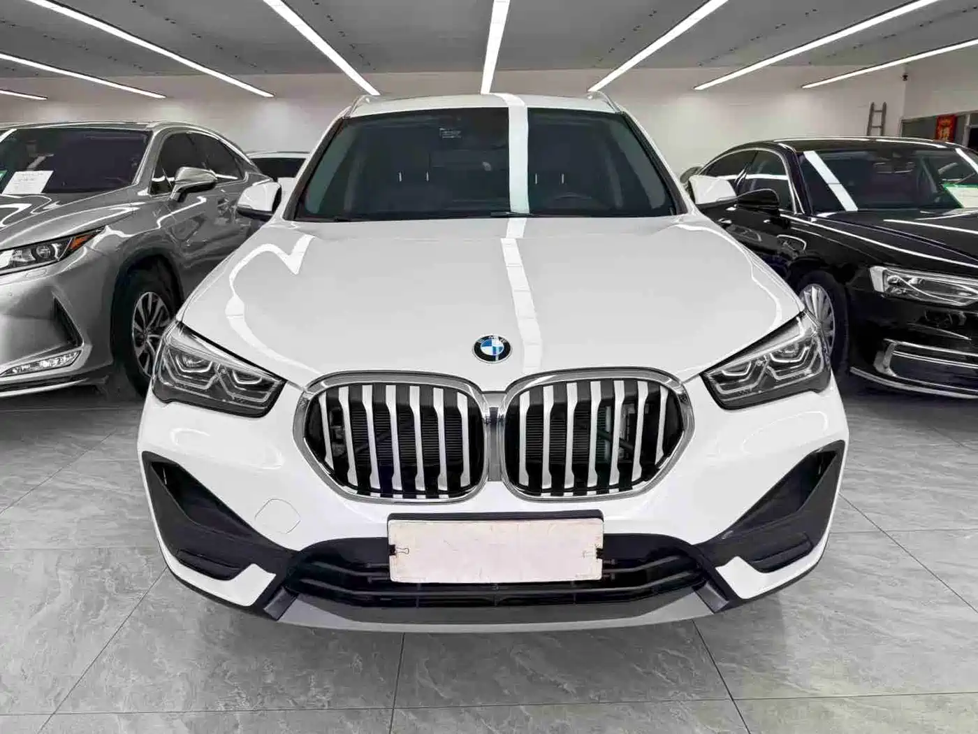 BMW X1 2022 sDrive25Li Leading фото 2