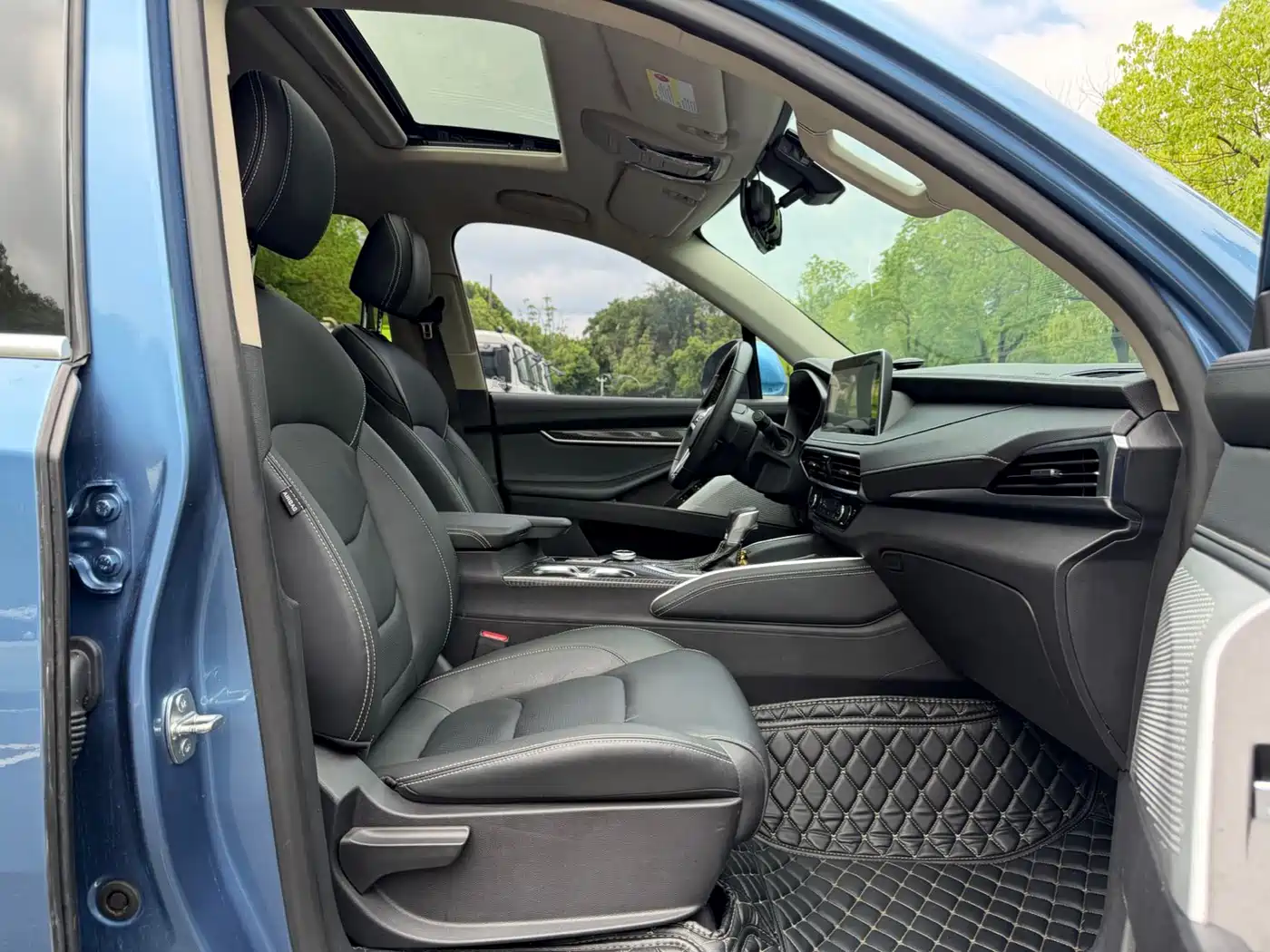 SAIC Maxus D90 2018 2017 2.0T Automatic 4WD Sirius