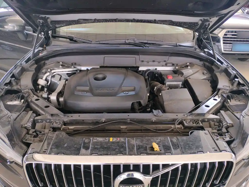 Фото 16 - Volvo XC60