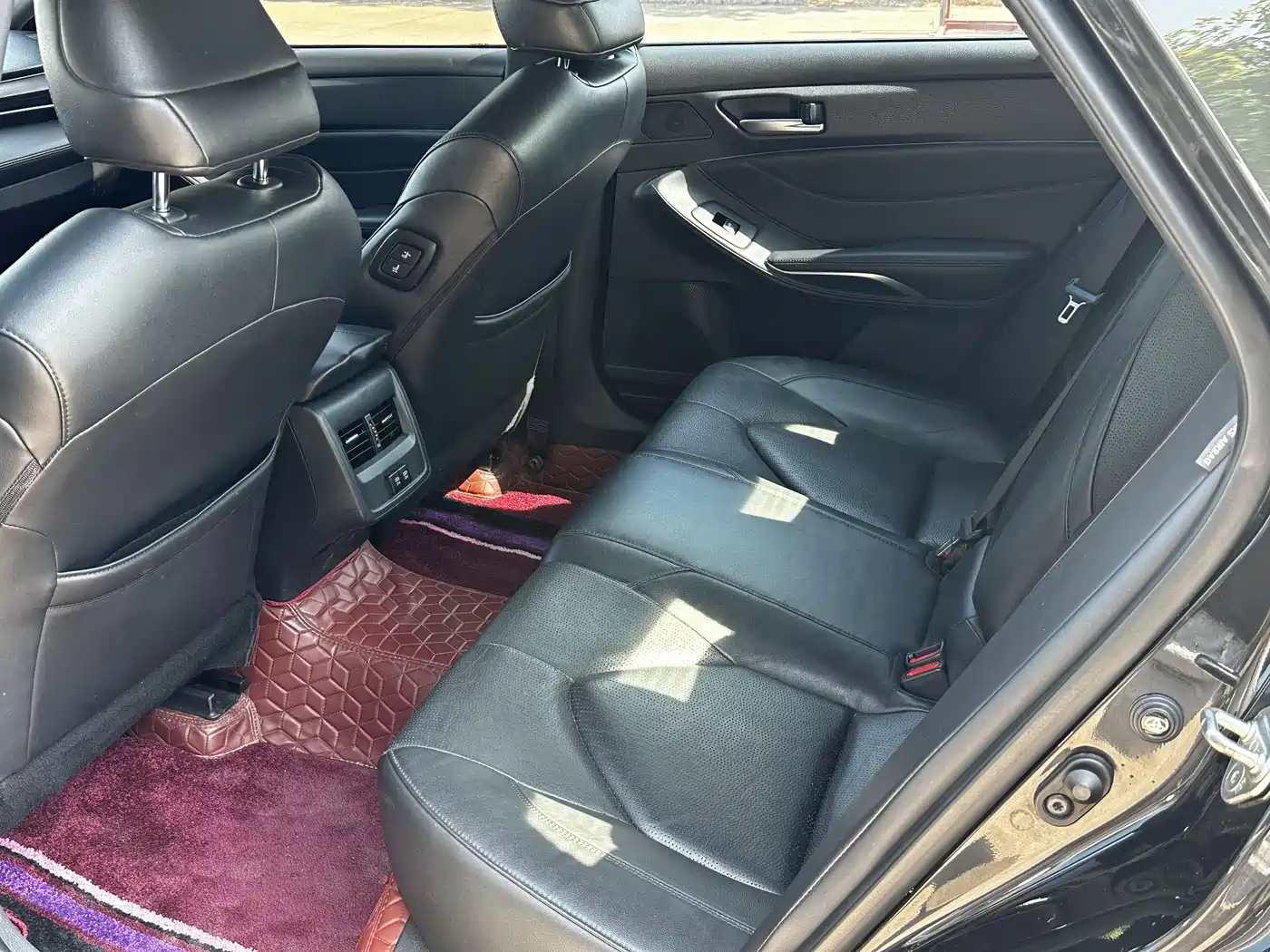 Toyota Avalon 2019 2.0L Luxury Edition (China VI) фото 6