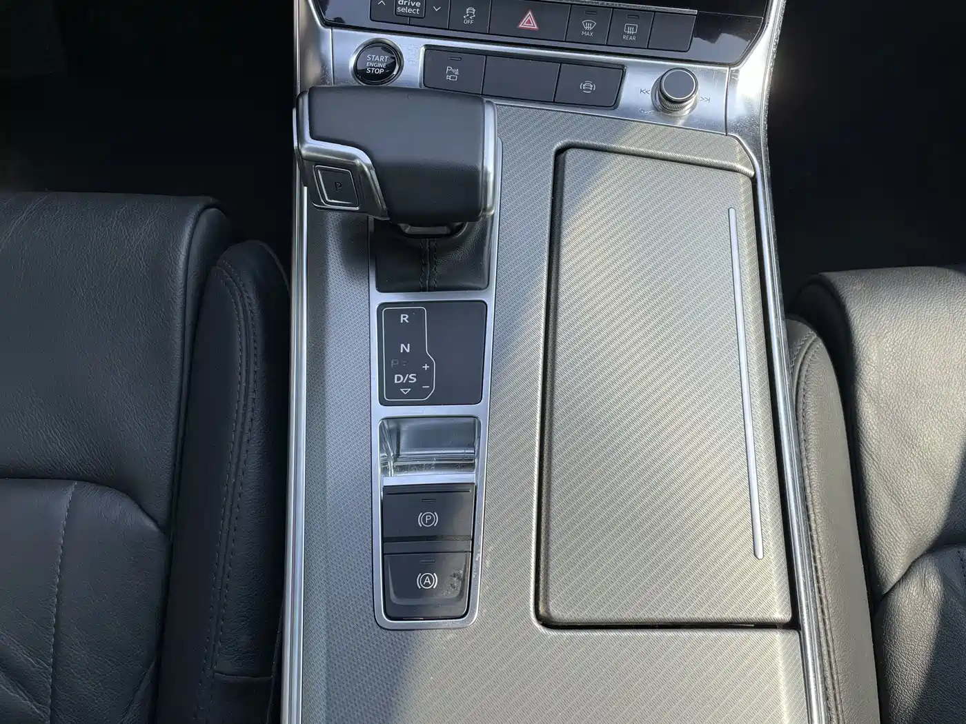 Audi A6L 2021 45 TFSI Exclusive Elegance фото 10