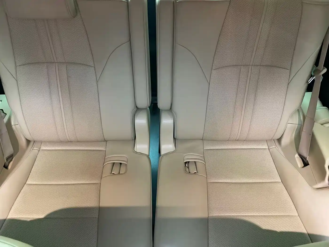 Toyota Alphard 2018 3.5L Premium фото 16