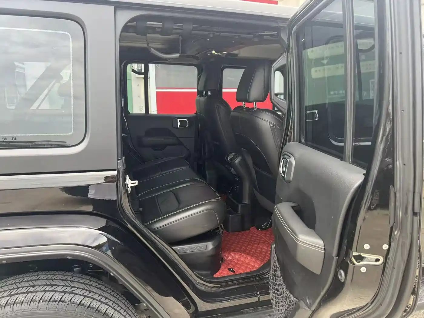 Jeep Wrangler 4xe 2022 2021 4-Door 2.0T 4xe Sahara Launch Edition