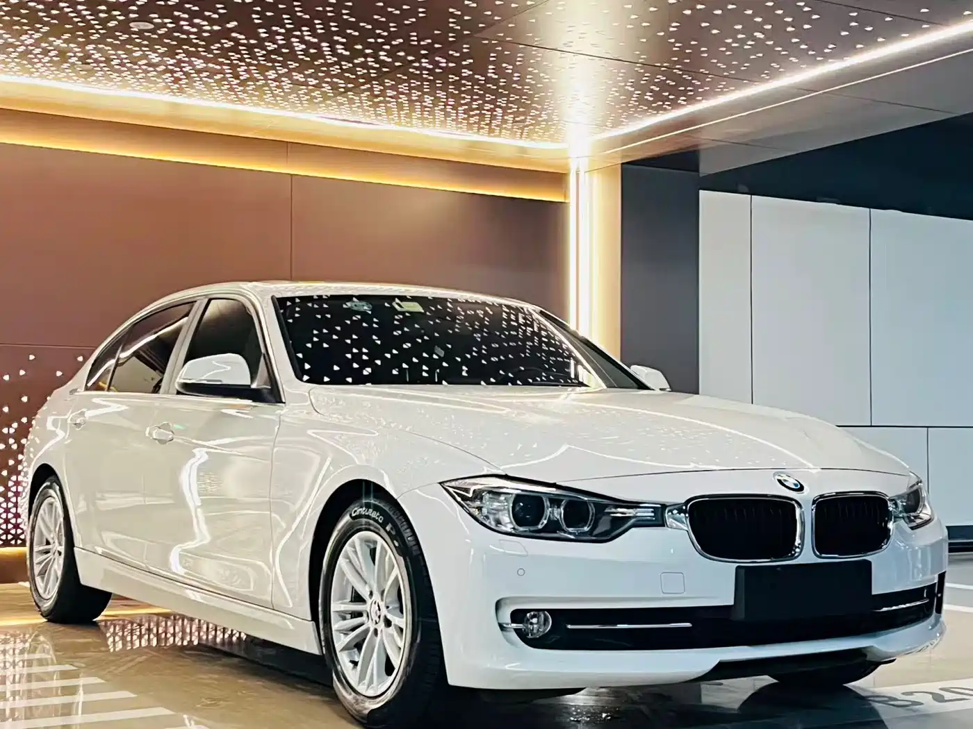BMW 3 Series 2014 320Li Fashion фото 3