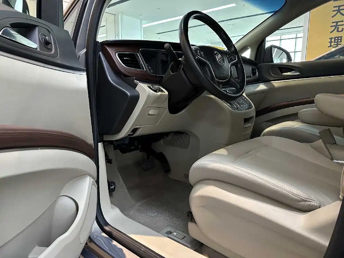Buick GL8 2018 28T Luxury Model China VI фото 5