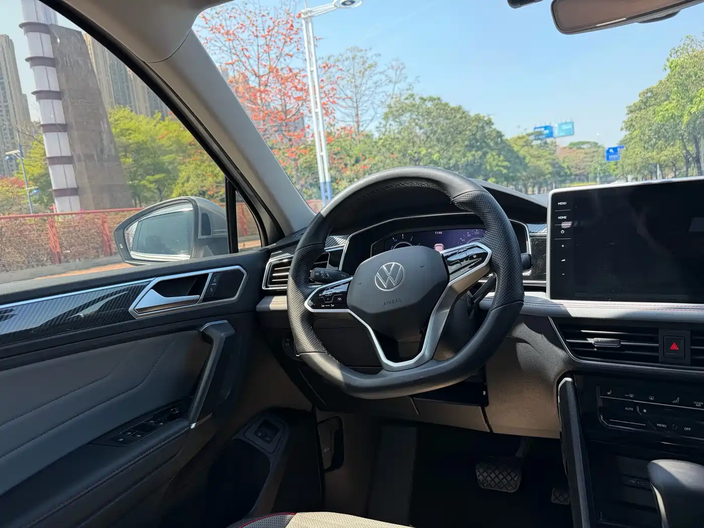 VOLKSWAGEN TIGUAN L NEW ENERGY