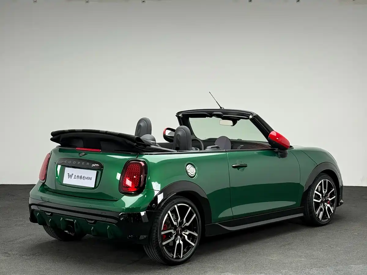 MINI JCW 2026 2025 JOHN COOPER WORKS CABRIO