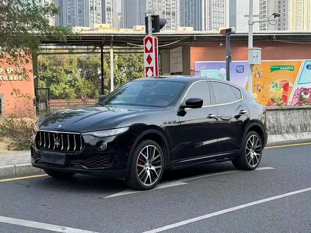 maserati levante