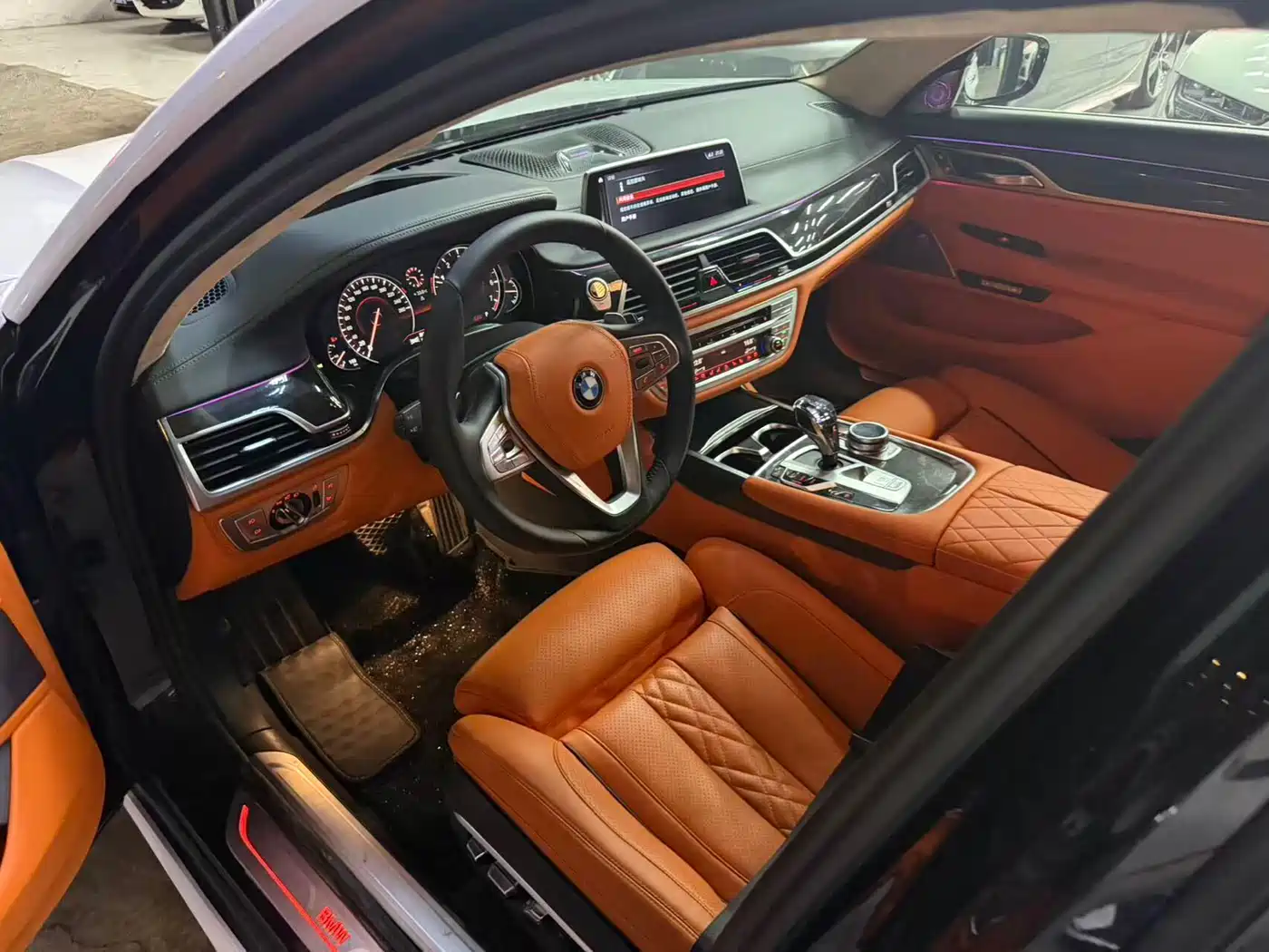 BMW 7 Series 2016 740Li Leading Edition фото 8