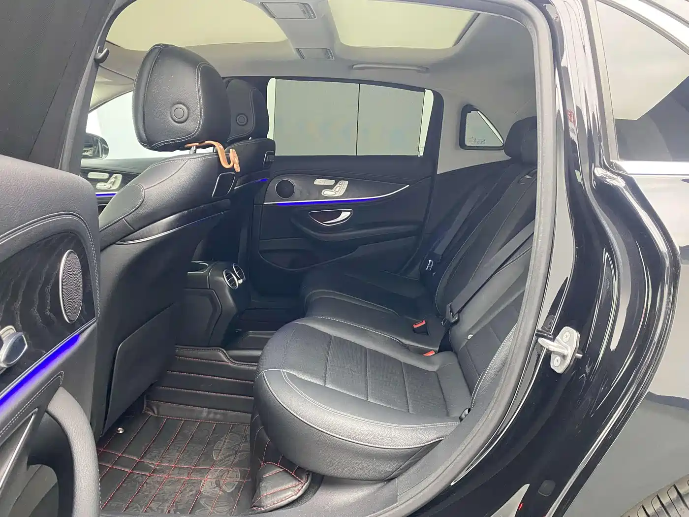 Mercedes-Benz E-Class 2018 Facelift E 300 L Sport Fashion фото 18