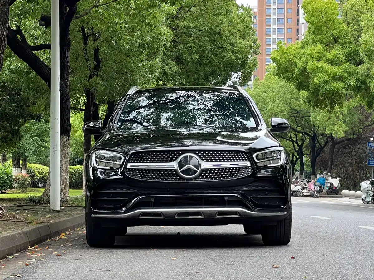 Mercedes-Benz GLC 2022 Model GLC 260 L 4MATIC Luxury Edition фото 3