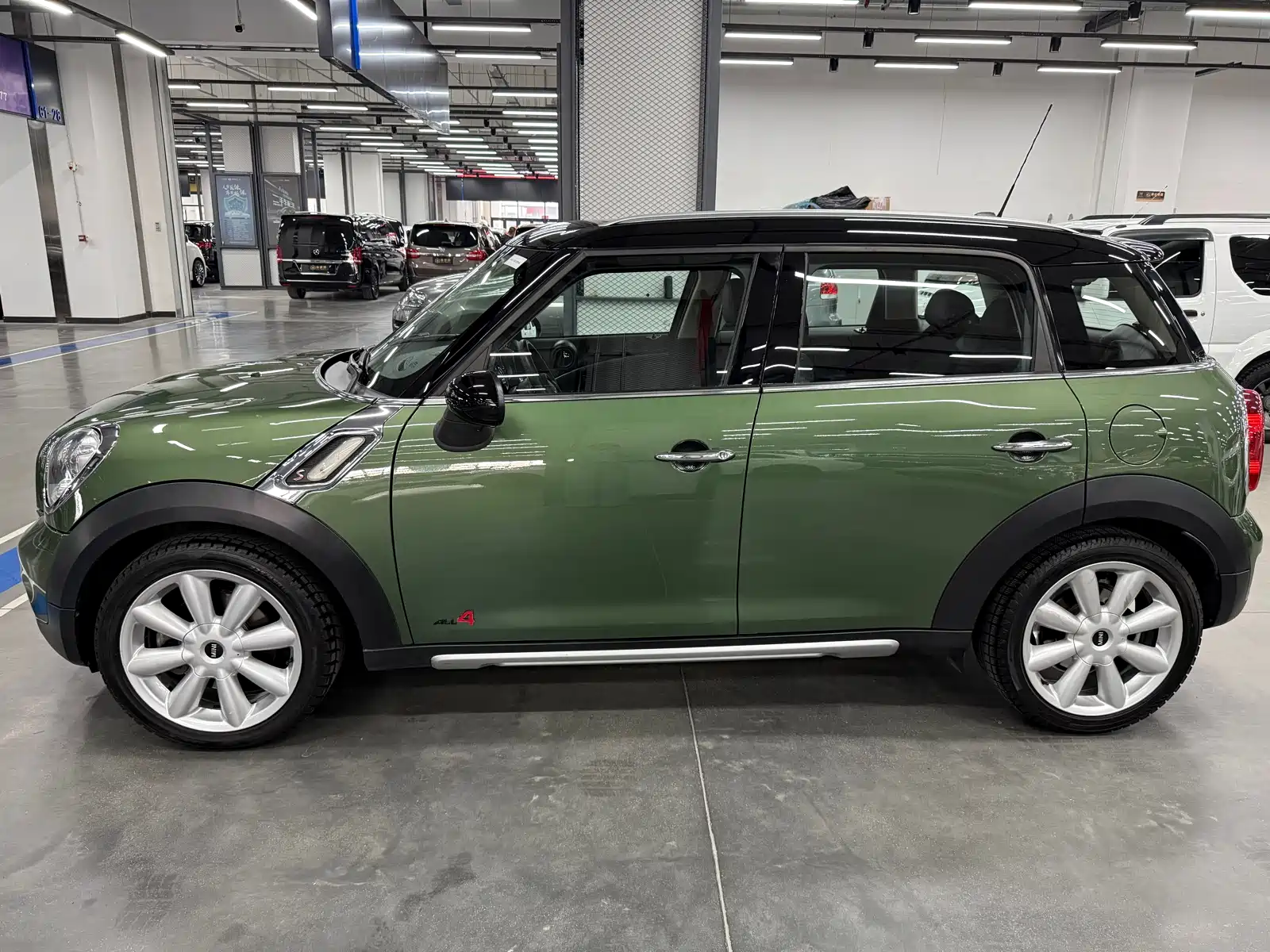 Фото 7 - MINI COUNTRYMAN