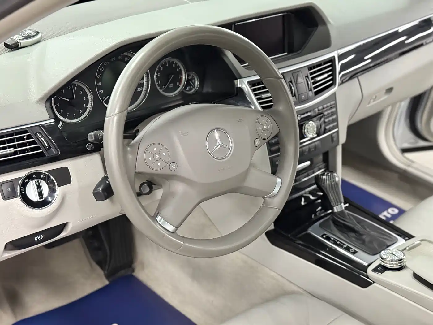 Mercedes-Benz E-Class (Import) 2010 E 200 CGI Elegance фото 15
