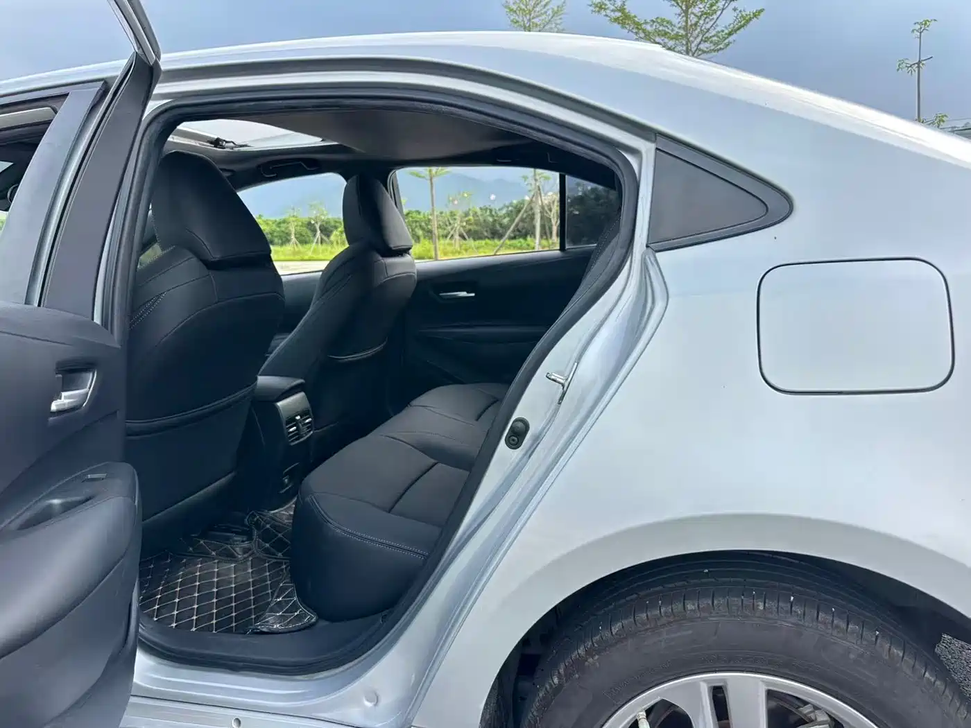 Toyota Levin 2021 185T CVT Luxury Edition фото 24