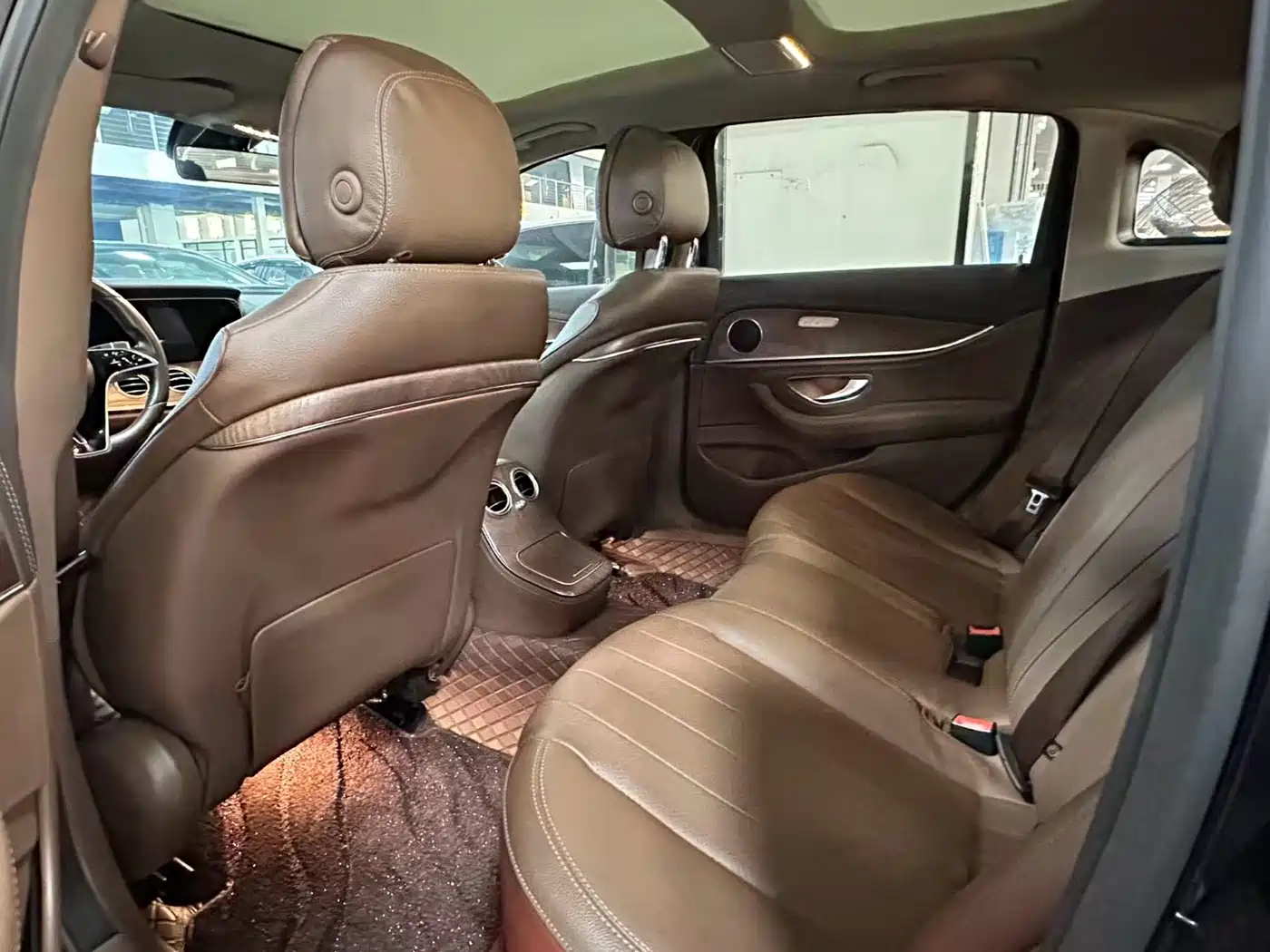 MERCEDES-BENZ E CLASS