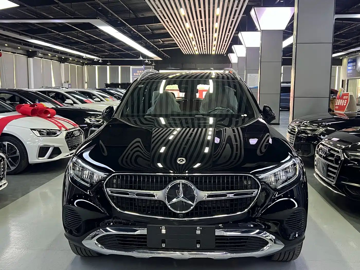 MERCEDES-BENZ GLC