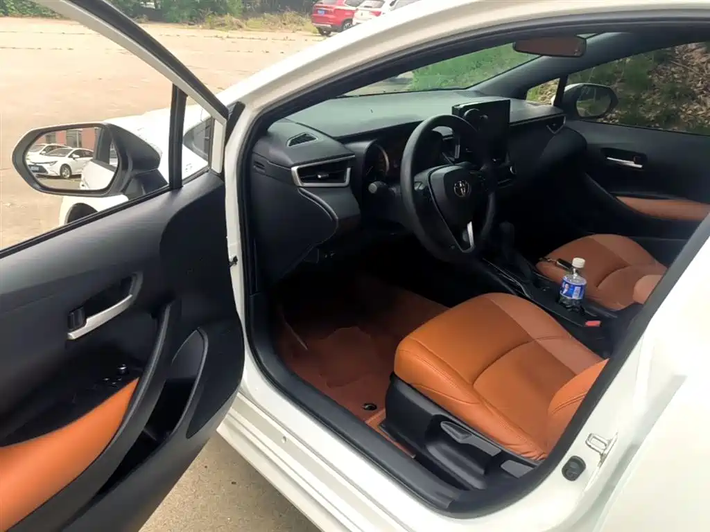 Toyota Levin 2023 185T CVT Luxury фото 16