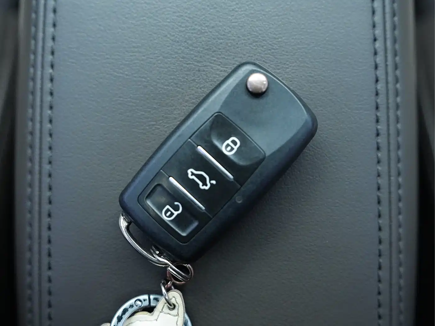 Buick Verano 2015 Sedan 15S Automatic Leading фото 24
